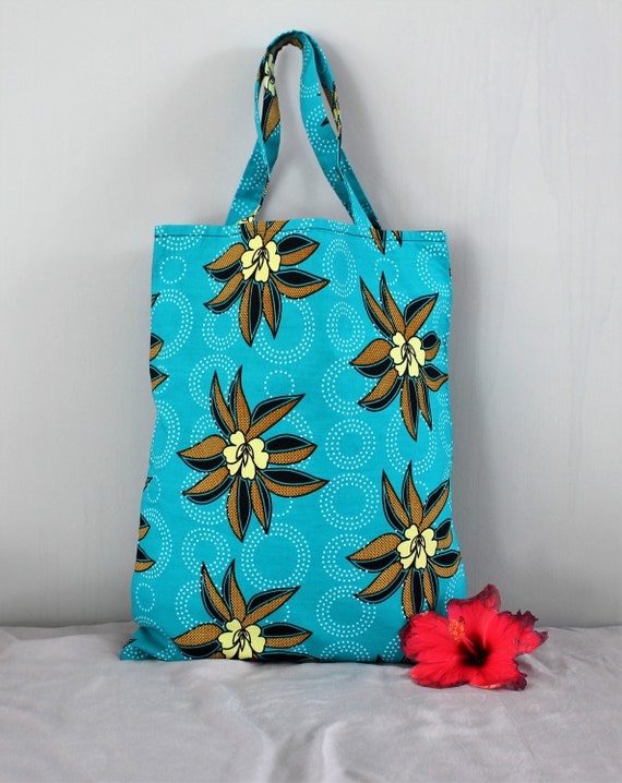 Tote bag in wax fabric NARUBIS by Underthecocotiers on Etsy