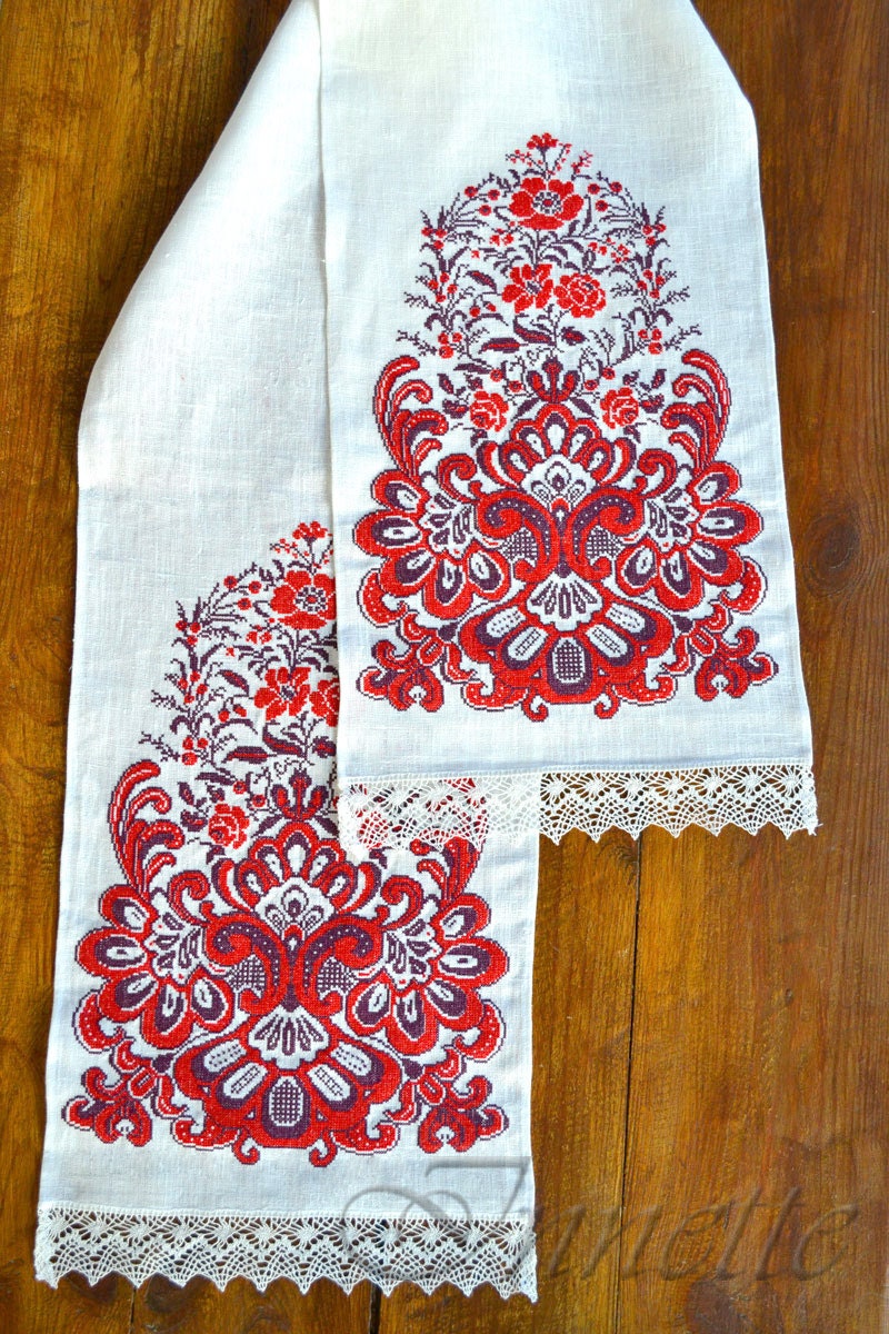 Ukrainian Traditional Embroidered Rushnyk