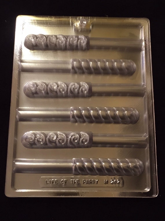 Swirly Pretzel Chocolate Mold