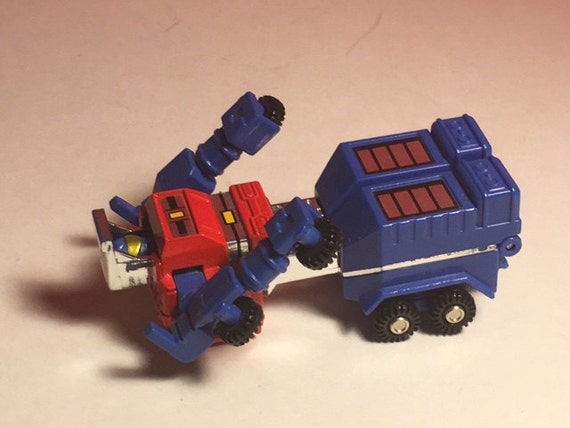 1984 TONKA GOBOTS ROAD Ranger transformer truck tractor