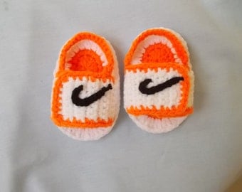 CROCHET PATTERN, Baby pattern, Baby Shoes pattern, Crochet Baby Booties, Sneakers baby pattern, baby nike, Nike Shoes, Crochet Tennis Shoes,
