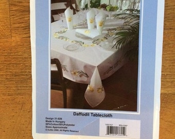 Daffodil Tablecloth 60" x 104"