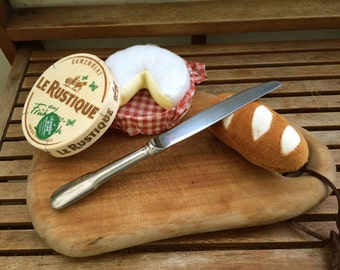 cheese: French camembert / Fromage / Käse (pretend food playfood / dînette en feutrine/ Spielküche)