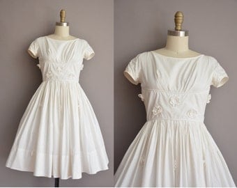 50s white cotton full skirt vintage dress / vintage 1950s dress