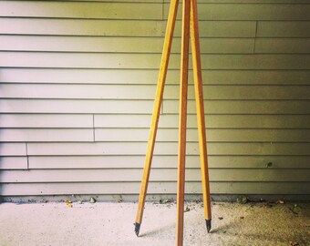 Wooden Surveyors Tripod for Industrial Lighting