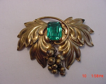 Vintage Leaf And Berry Brooch 16 - 471