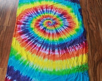 Tie dye Round Tablecloth by DoYouDreamOutLoud on Etsy