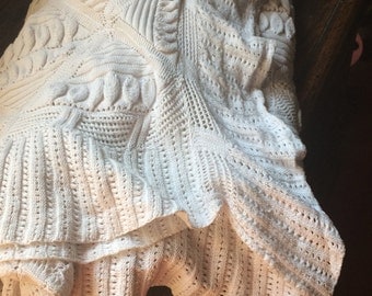 knitted antique white coton counterpane