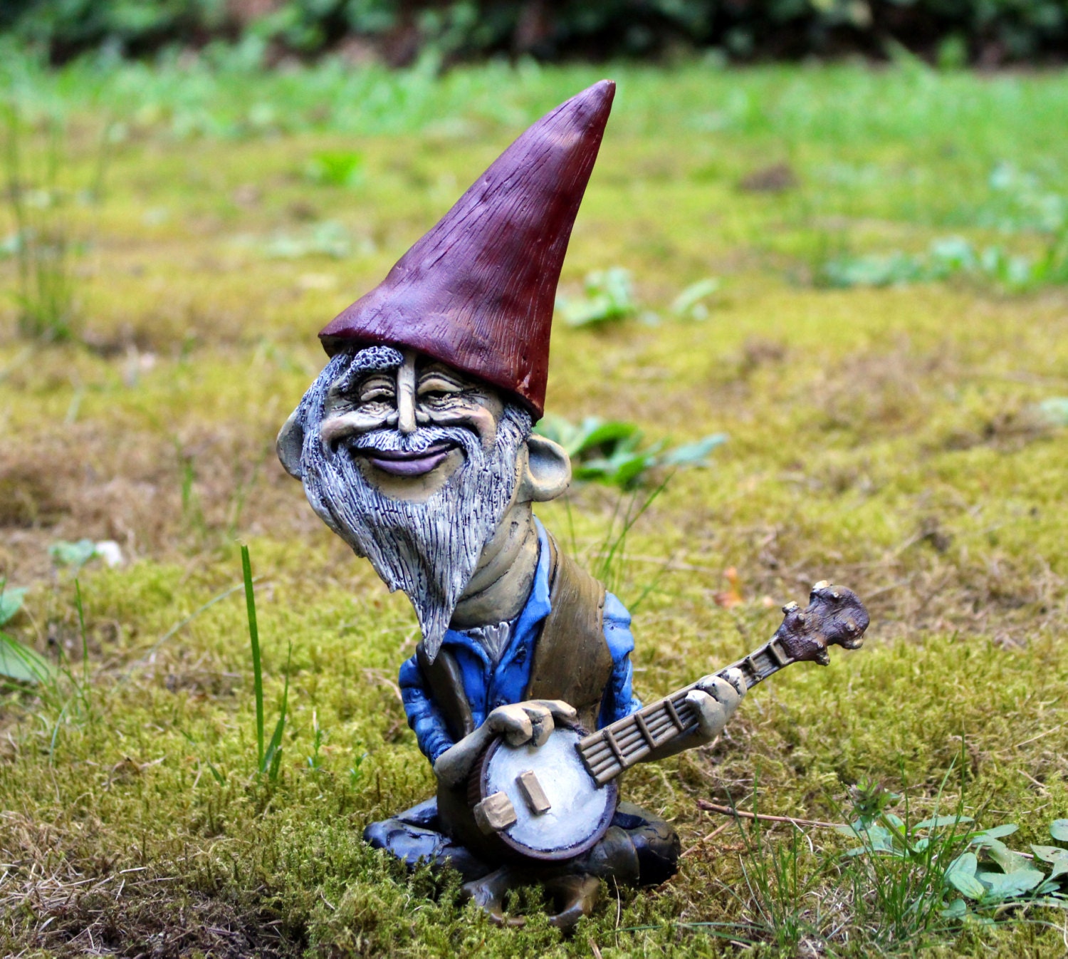 Lawn gnome sculpture