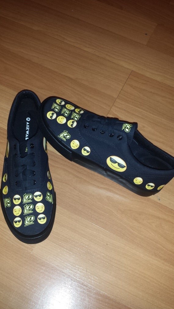 emoji shoes by Nadelra on Etsy
