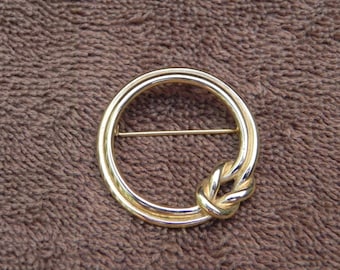 Vintage Jewelry Gold Tone Circular Knotted, Knot, Brooch or Pin, by Monet