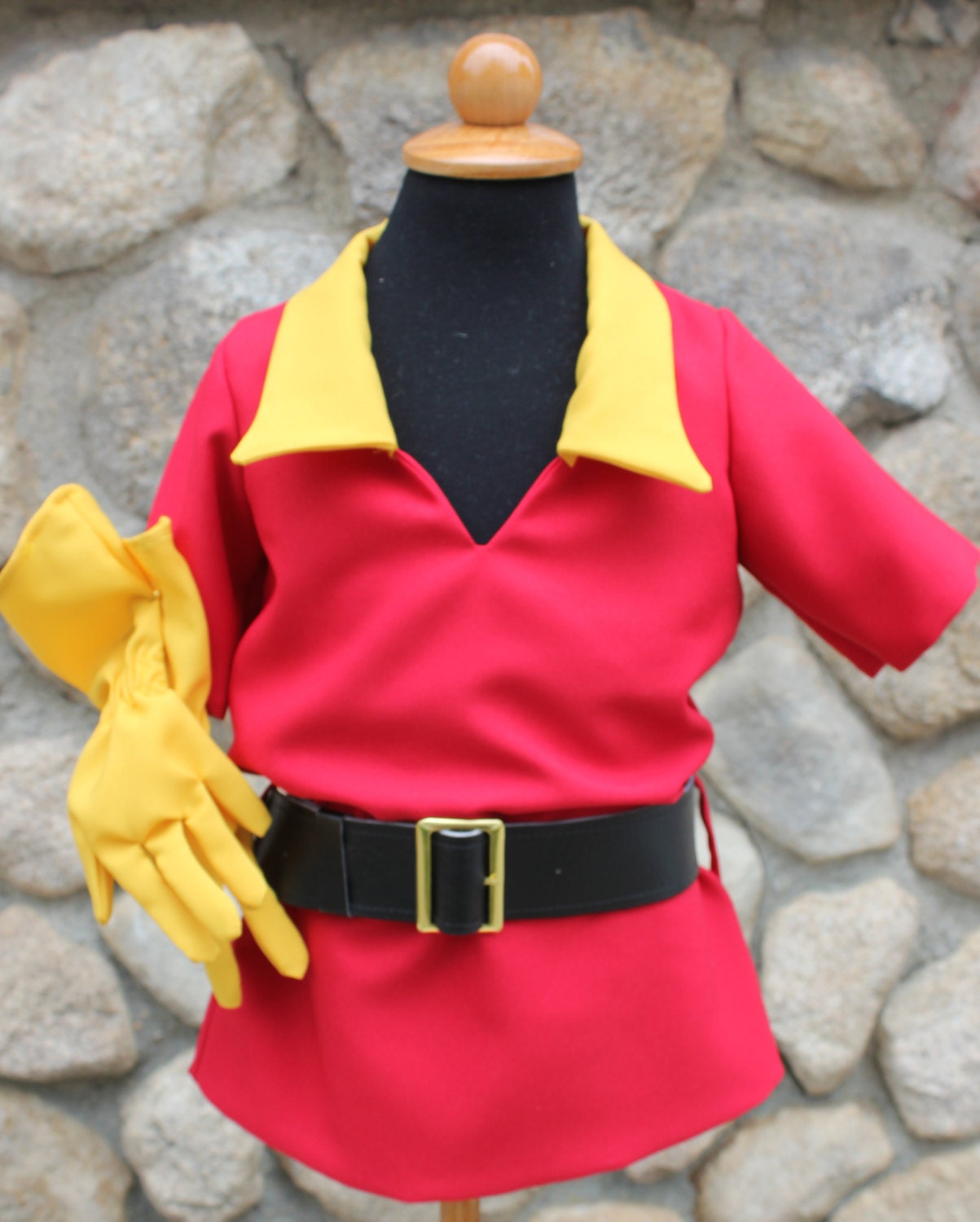 Gaston Shirt and Gloves Size 1-5