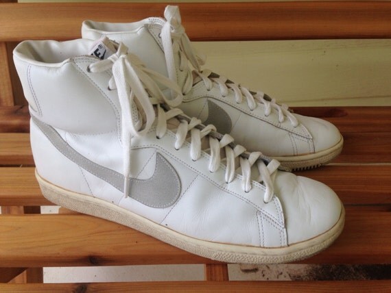 white nike high tops mens