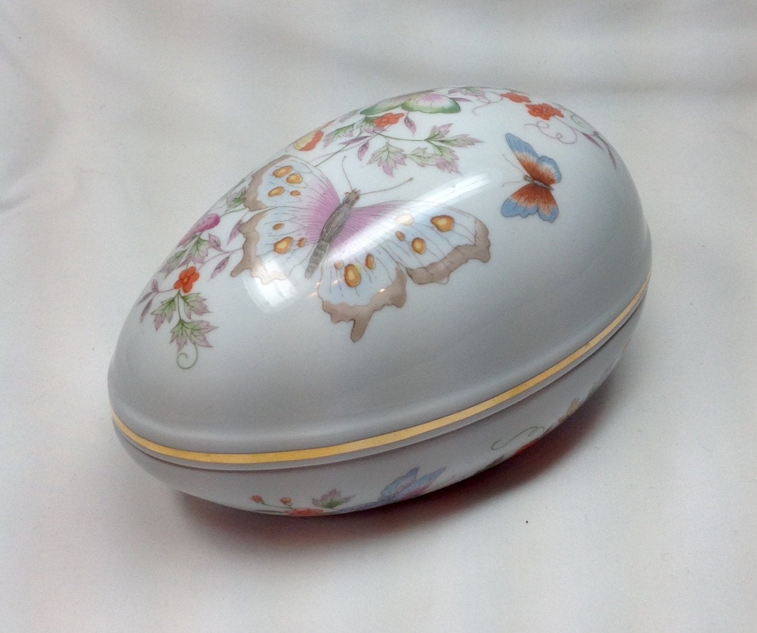 Vintage Avon Egg Shape Porcelain Trinket Box Butterflies