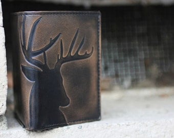 DEER TRIFOLD Leather Wallet•PERSONALIZED Mens Wallet•Trifold•Monogram•Mens Gifts•Deer Hunter Gift•Anniversary Gift•Groomsmen Gift