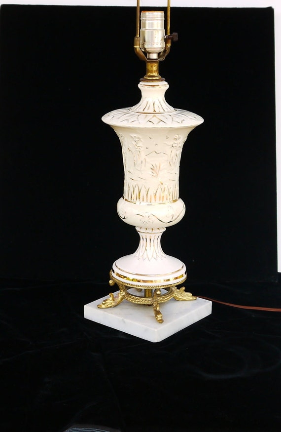 Midcentury Capodimonte Italy Porcelain Lamp by VintageOfGlamour