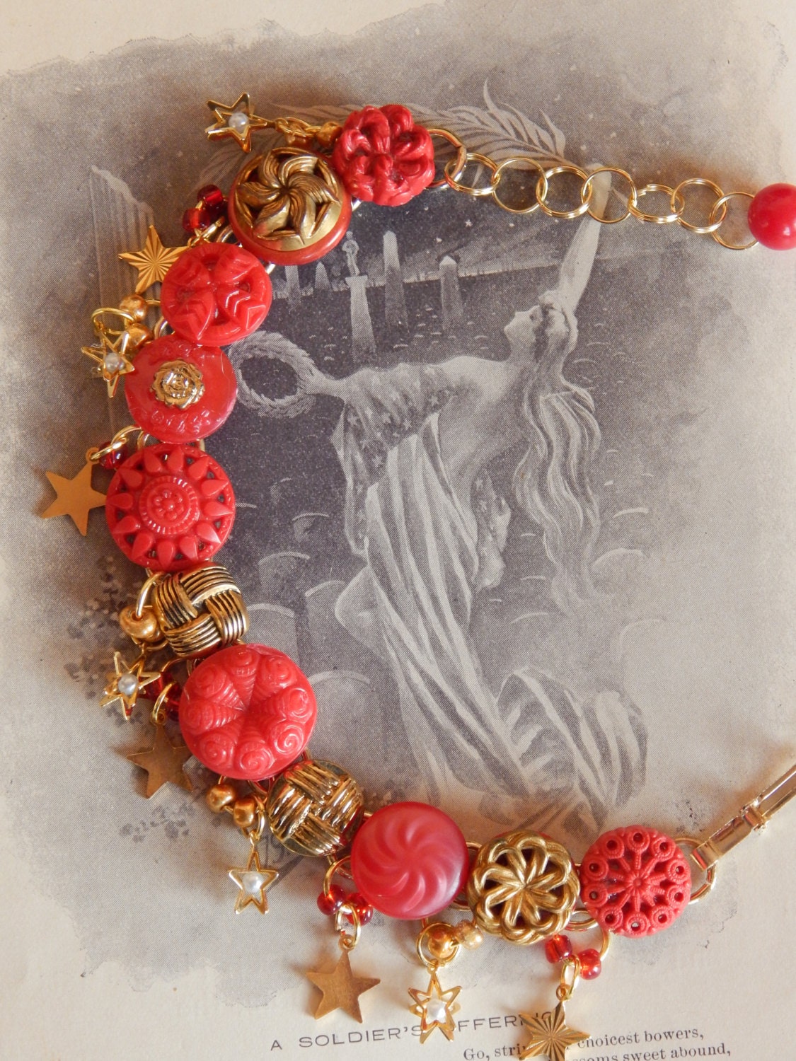 Vintage Button Bracelet with Vintage Star and Bead Charms