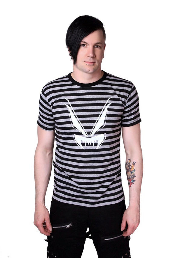 Vampirefreaks Logo Mens Striped T-Shirt