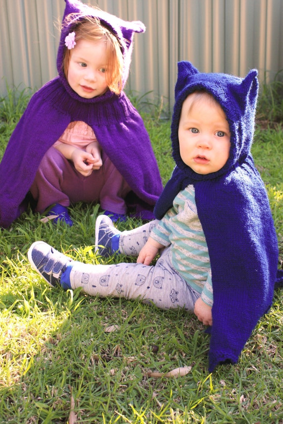 Knitting pattern for Batman / Batgirl hooded cape from tiffanysknitting on Et...