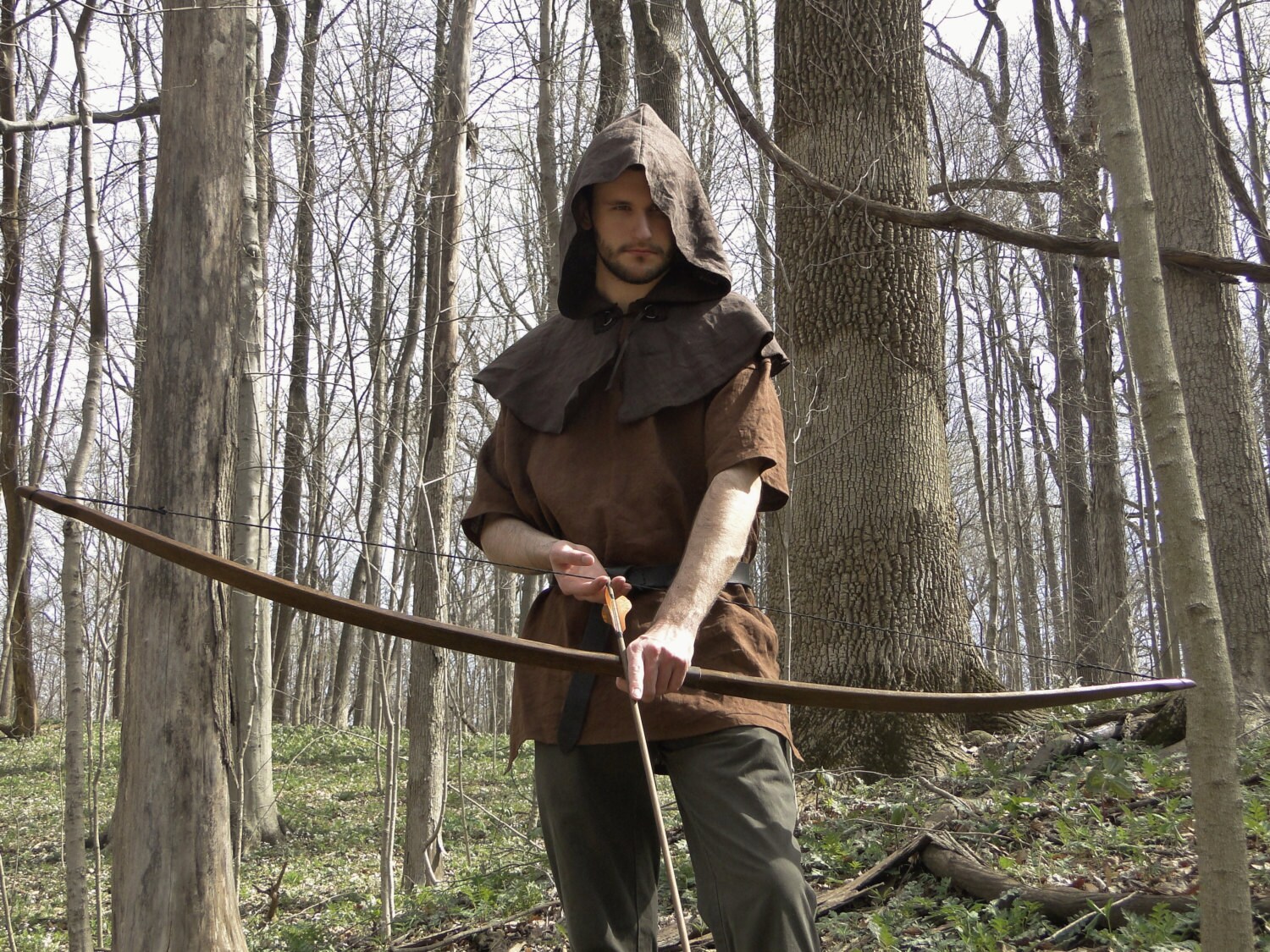 Archer Costume Set, 3 Piece Set Shirt, Hood, Leather Belt Mens Large One Size