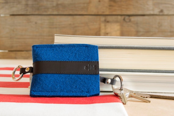 Felt and leather KEY HOLDER, key case, blue and black, wool felt, handmade, made in Italy