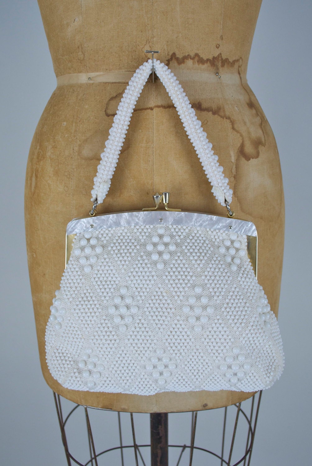 Vintage 60s evening bag. 1960s beaded purse. 60s white beaded