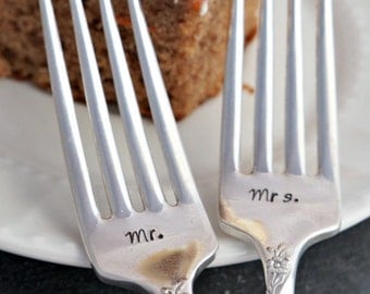 Stamped Wedding Forks, Mr. & Mrs., Wedding Fork Set, Custom Wedding Forks, Engagement Gift, Bridal Shower Gift, Wedding Gift, Stamped Forks