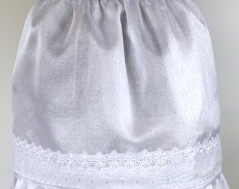 Ladies entertaining white half apron - Snow Drift