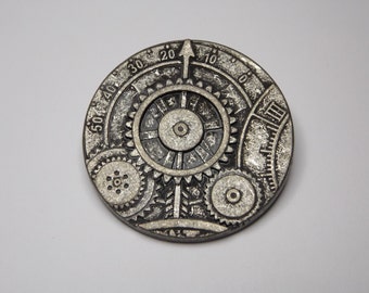 Steam Punk style, 38mm large metal button. Great for statement pieces.