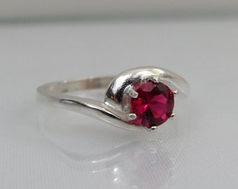 Ruby Birthstone Ring in Sterling Silver, Ruby Jewelry, July Birthstone, 5mm Lab Grown Ruby Gemstone, Crescent Ring, Ruby Ring