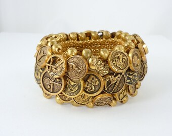 Vintage Woven Button Bracelet, Stretch Bracelet, Gold Tone Non-Metal Buttons, Various Designs, 1980's, Ornate Buttons, One Size Fits Most