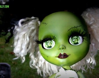Bride of Frankenstein Custom OOAK Blythe Doll by Sandra Coe (Custom #30) Art Doll 12