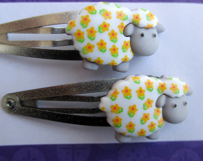 Sheep barrettes-Little girls hair clips-Farm animal accessories-toddlers snap clips-aligator clips-sheep clip on earrings-Easter gifts-