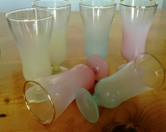 Six Mid Century Modern Wonderful Blendo Pastel Parfait Glasses With Gold Decor Around The Rims