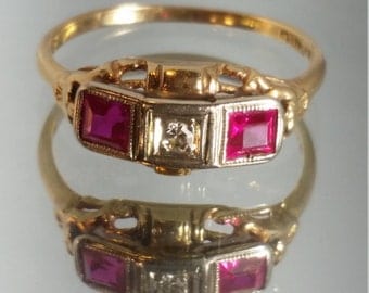 14K Solid Yellow Gold Diamond and Ruby Art Deco Filigree Ring Vintage