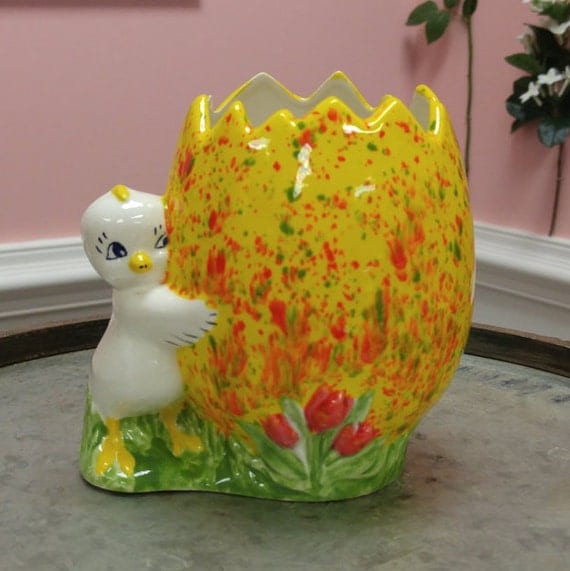 Vintage Ceramic Easter Egg Candy Dish