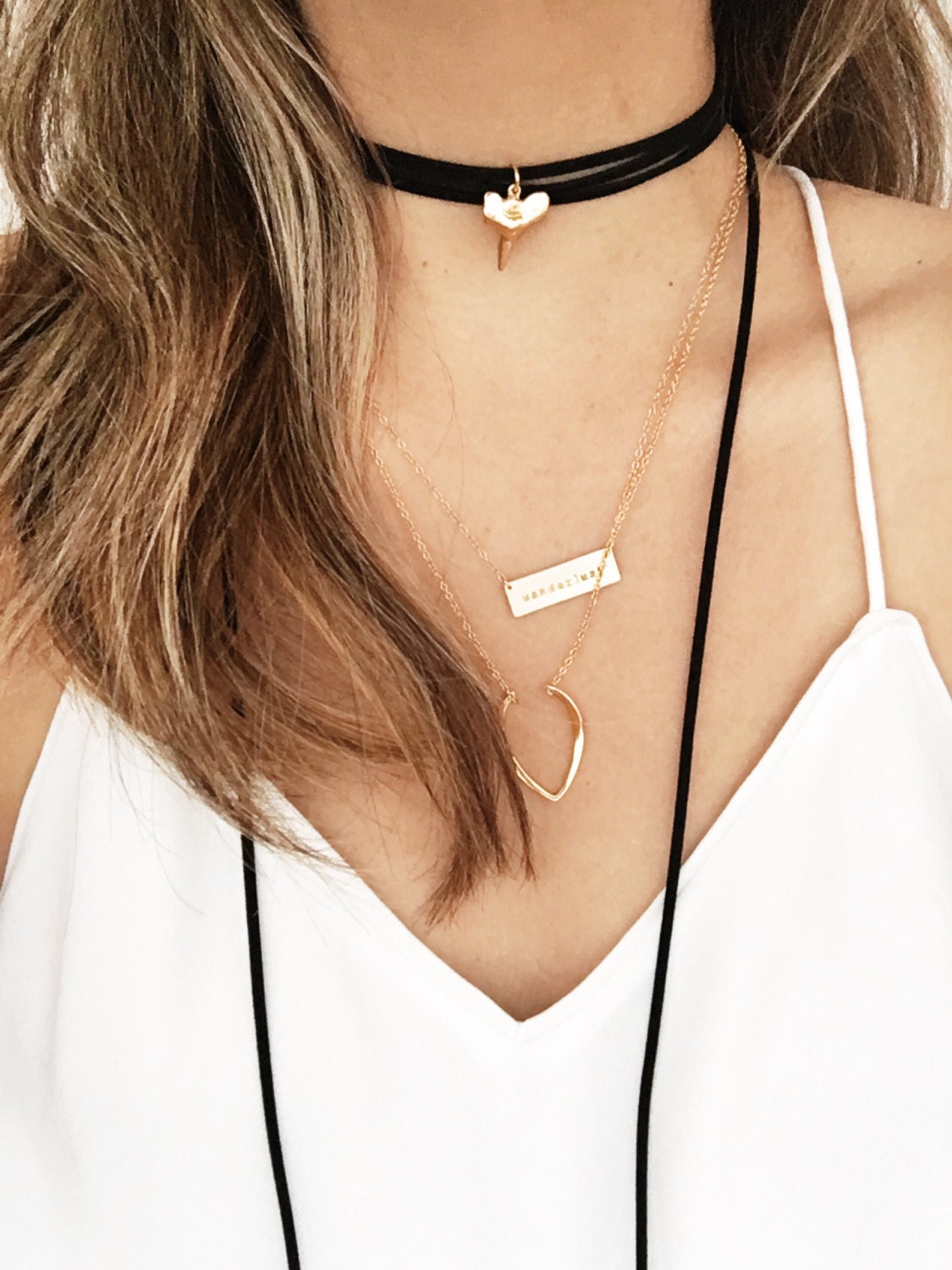 Shark tooth choker Clearance