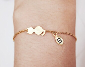 Initial bracelet,Tiny cat bracelet, personalized bracelet,simple and delicate jewerly,best friend bracelet,silver cat,wedding,animal