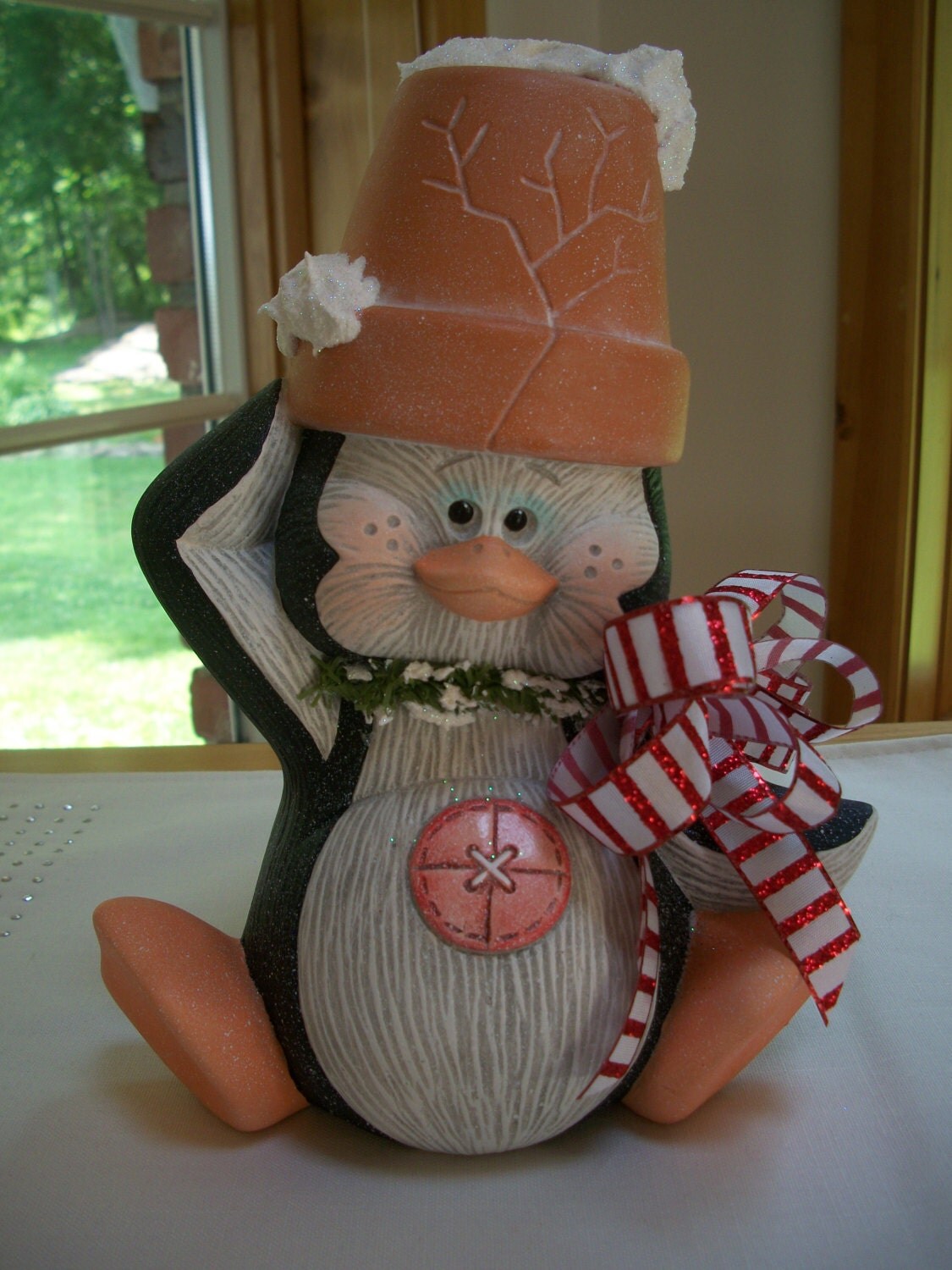 Ceramic Penguin crackpot Penguin Christmas decoration