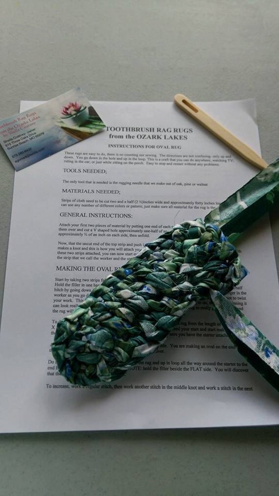 Oval Instructions and Wooden needle for Toothbrush Rag Rugs