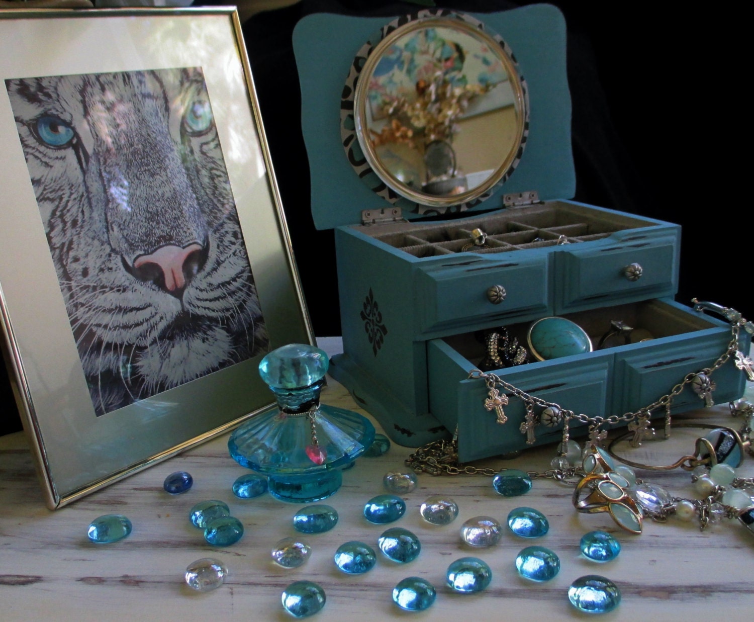 Blue Jewelry Box Funky Chic shabby chic. ring holder