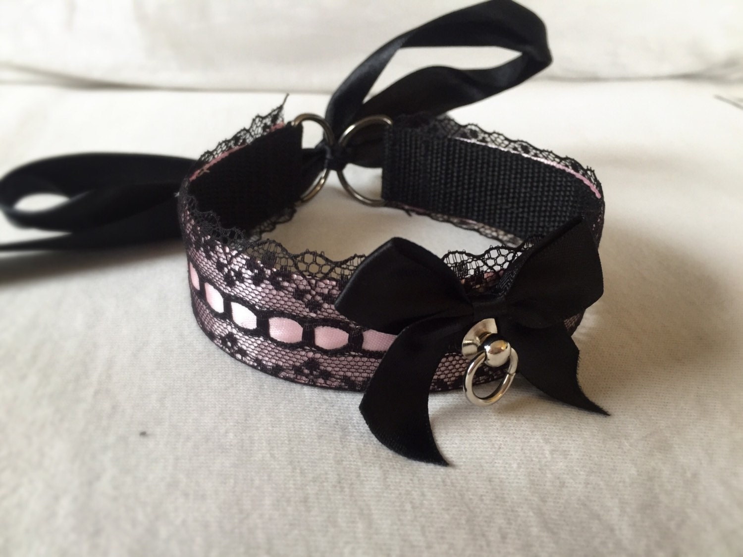 Black And Pink Lace Kitten Play Collar 