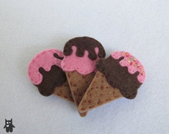 Hand Sewn Icecream Felt Brooch\\Choose your flavour and toppings!