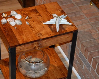End Table, Pallet Table, Pallet End Table, Pallet and Iron Table