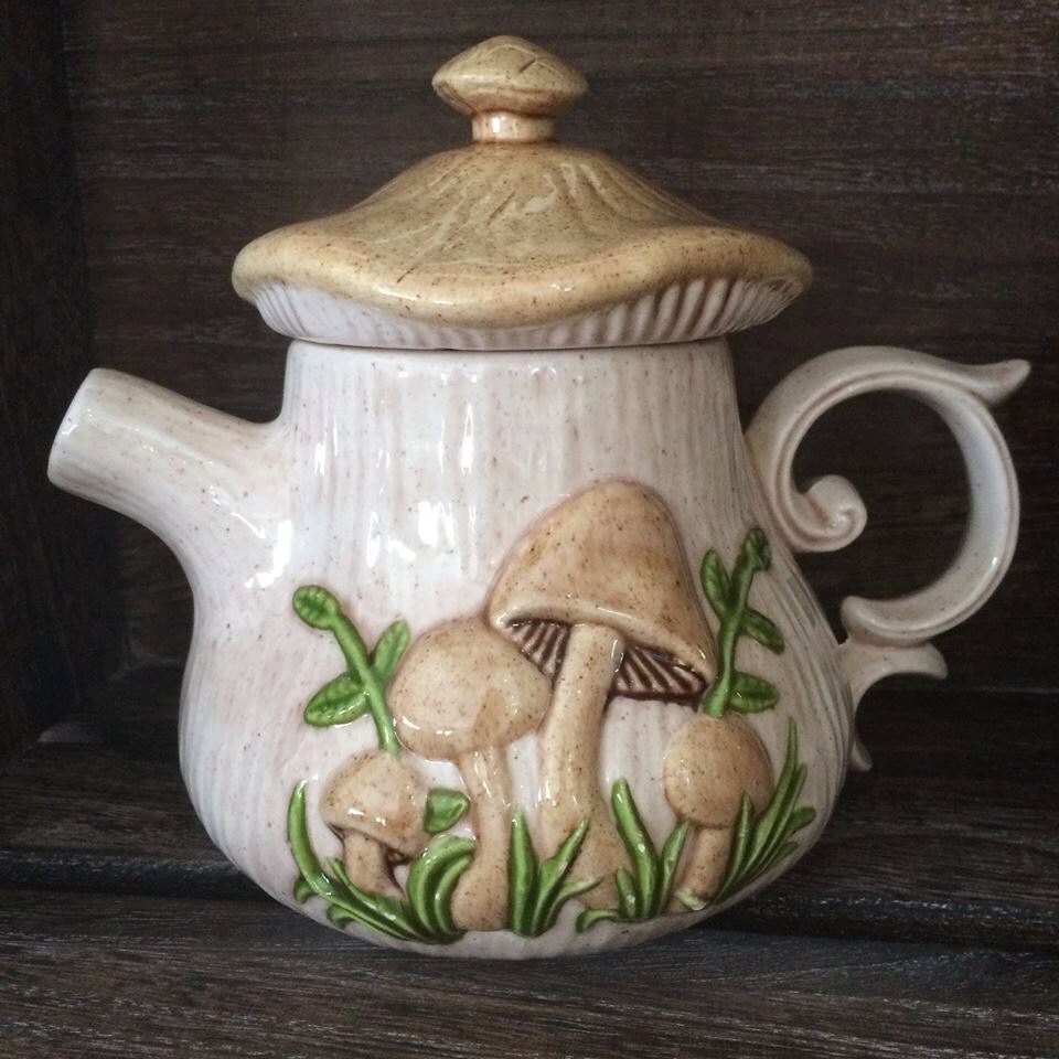 RESERVED Vintage Arnel Ceramic Mushroom Tea Pot 1970's