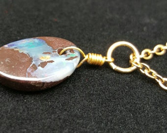 BEAUTIFUL COLORS!! Boulder Opal Necklace!!