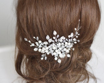 Bridal hair comb. Crystals bridal hair comb. Wedding hair comb. Bridal Headpiece. Pearl bridal hair comb. Bridal Hair Accessory.