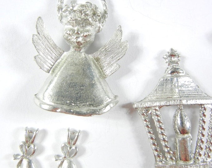 Lot of 7 Pewter Christmas Charms and Pendants