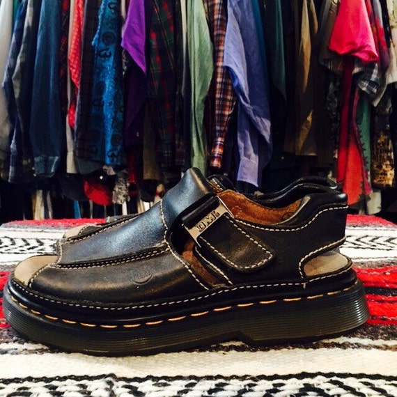 doc marten sandals youth
