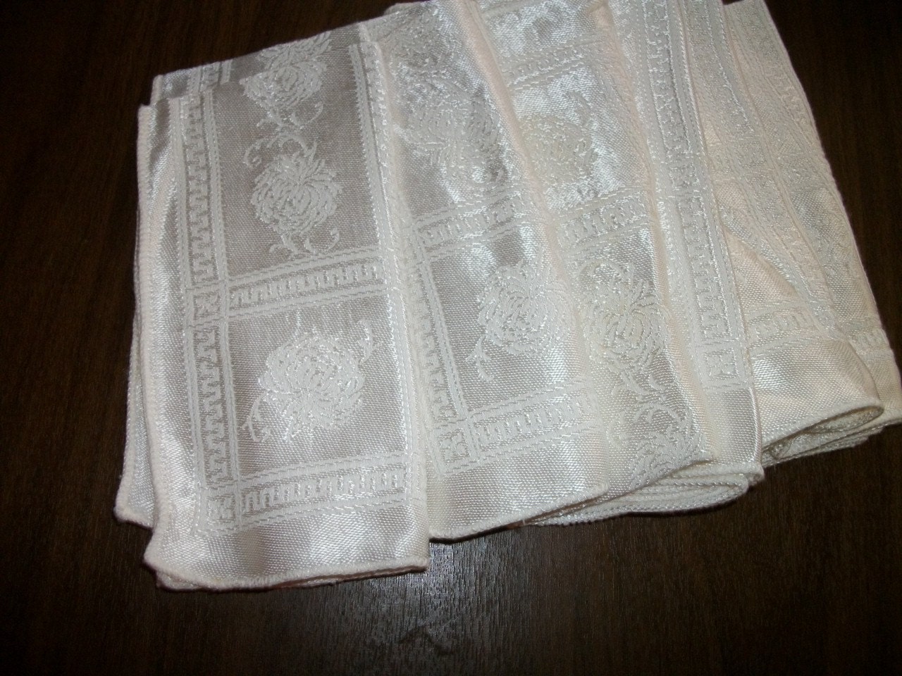 antique Tablecloth4 Napkins White Damask 66 x56
